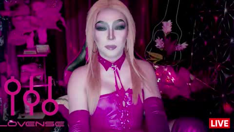 THE QUEEN ALPHA   Queen Medusa Prey online show from February 25, 2026, 6:45 am