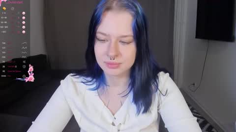 Snapshot of meedlightt chatting on February 27, 2026, 7:58 pm Sue online show from February 27, 2026, 7:58 pm