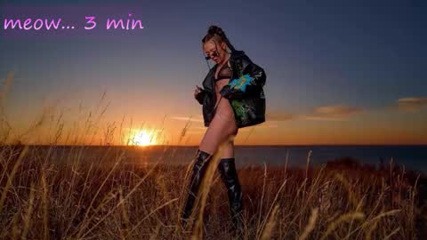 Sweet Meow nonude online show from October 27, 2025, 12:58 am