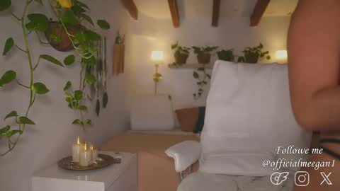 Andrea  online show from March 24, 2026, 6:46 pm