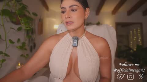 Andrea  online show from March 28, 2026, 2:05 pm