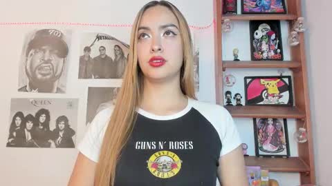 Snapshot of meeowlody chatting on October 24, 2025, 7:10 pm Emily online show from October 24, 2025, 7:10 pm