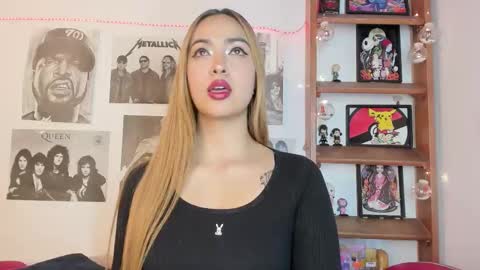 Snapshot of meeowlody chatting on November 8, 2025, 11:14 pm Emily online show from November 8, 2025, 11:14 pm