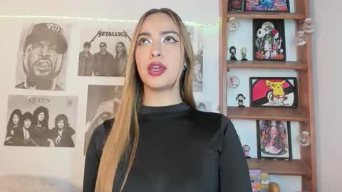 Snapshot of meeowlody chatting on December 3, 2025, 11:25 pm Emily online show from December 3, 2025, 11:25 pm