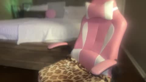 Southern Peach online show from February 16, 2025, 4:32 pm