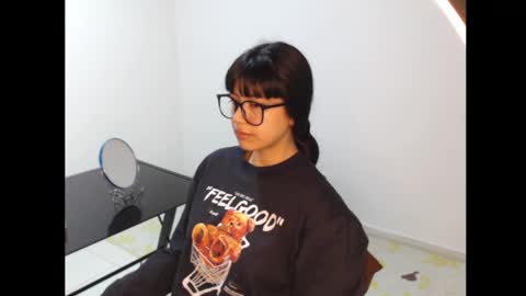 Snapshot of meg4nmiau chatting on April 25, 2026, 10:18 am Meg4n Miauuuu online show from April 25, 2026, 10:18 am
