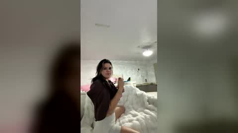 megaharmony online show from December 21, 2025, 4:30 am