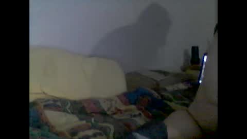 Snapshot of megaloxuan chatting on November 9, 2025, 9:24 pm Rockloud online show from November 9, 2025, 9:24 pm