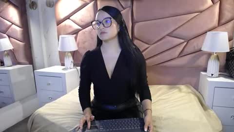Megan3 online show from October 8, 2025, 6:49 pm
