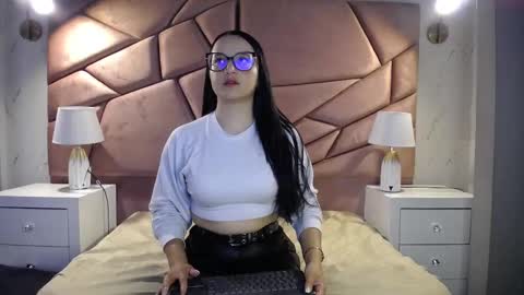 Megan3 online show from October 10, 2025, 2:38 pm