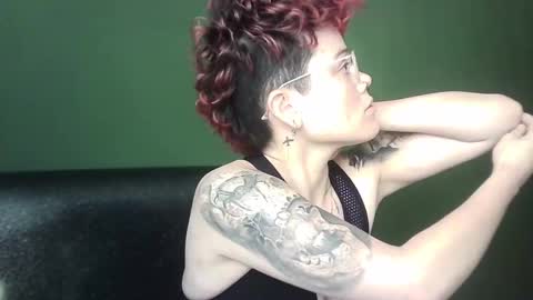 Snapshot of megan_coop3r_ chatting on December 1, 2024, 4:29 pm Megan and sophi online show from December 1, 2024, 4:29 pm