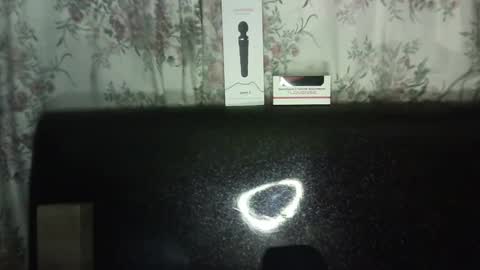 Snapshot of megan_coop3r_ chatting on December 14, 2024, 5:51 am Megan and sophi online show from December 14, 2024, 5:51 am