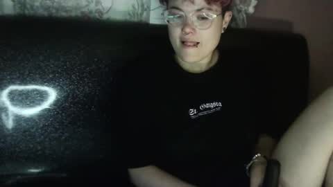 Snapshot of megan_coop3r_ chatting on December 22, 2024, 8:16 am Megan and sophi online show from December 22, 2024, 8:16 am