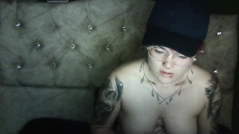 Snapshot of megan_coop3r_ chatting on January 11, 2025, 5:41 am Megan and sophi online show from January 11, 2025, 5:41 am