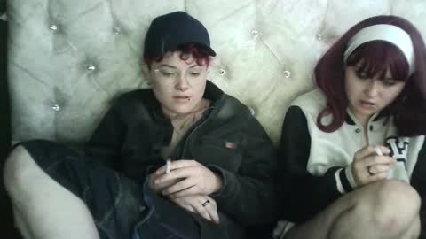 Snapshot of megan_coop3r_ chatting on January 11, 2025, 11:45 am Megan and sophi online show from January 11, 2025, 11:45 am