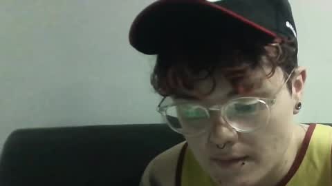 Snapshot of megan_coop3r_ chatting on March 5, 2025, 2:14 am Megan and sophi online show from March 5, 2025, 2:14 am