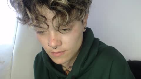 Snapshot of megan_coop3r_ chatting on December 3, 2025, 9:46 pm Megan and sophi online show from December 3, 2025, 9:46 pm