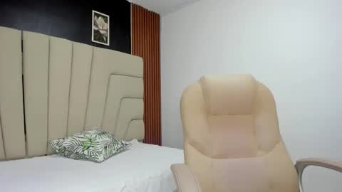 Snapshot of megan_hally chatting on October 23, 2025, 3:06 am Megan online show from October 23, 2025, 3:06 am