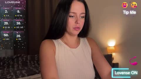 Snapshot of megan_nilson chatting on December 4, 2025, 6:27 pm Megan online show from December 4, 2025, 6:27 pm