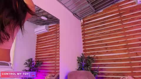 Snapshot of megan_raiin chatting on November 29, 2025, 8:39 am megan_raiin online show from November 29, 2025, 8:39 am