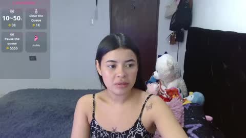 Snapshot of megan_ve chatting on April 26, 2026, 3:15 am Carolina online show from April 26, 2026, 3:15 am