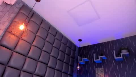 Snapshot of megan_woll chatting on November 10, 2025, 9:25 pm Megan online show from November 10, 2025, 9:25 pm