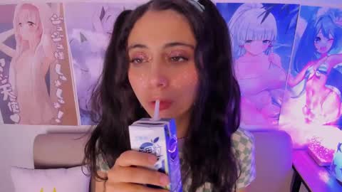 Megan  online show from February 28, 2025, 4:32 am