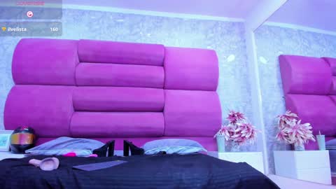 Snapshot of meganfoxxi_ chatting on January 12, 2025, 12:07 am MeganFOXXI online show from January 12, 2025, 12:07 am