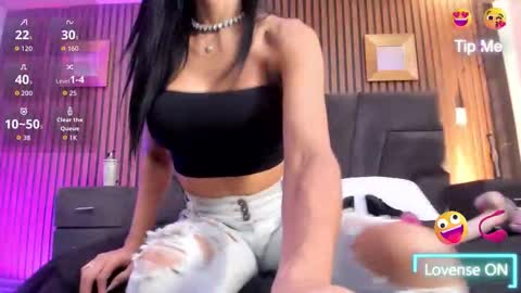 Snapshot of meganfoxxi_ chatting on October 14, 2025, 8:42 pm MeganFOXXI online show from October 14, 2025, 8:42 pm