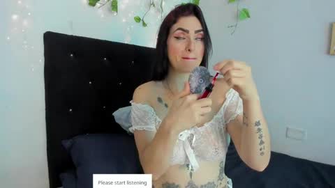 Snapshot of meganhofman chatting on June 1, 2026, 5:58 pm Megan Hofman online show from June 1, 2026, 5:58 pm