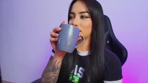 Megan Jackson online show from April 16, 2026, 4:13 am