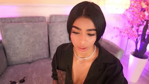 Megan Lowell online show from February 2, 2026, 7:23 pm