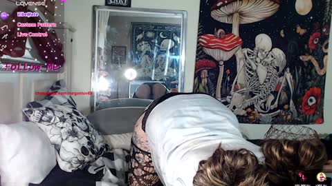 Lovely Megan online show from December 27, 2024, 8:35 am