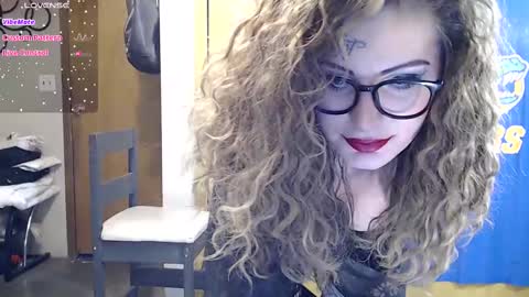 Lovely Megan online show from March 4, 2025, 3:59 pm