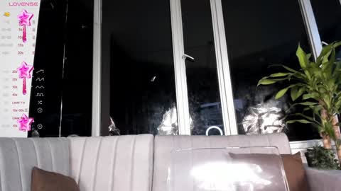 Snapshot of megann__sweet chatting on January 18, 2025, 10:28 am Mara online show from January 18, 2025, 10:28 am