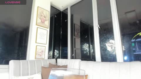 Snapshot of megann__sweet chatting on February 14, 2025, 10:28 am Mara online show from February 14, 2025, 10:28 am