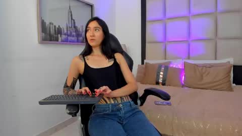 Snapshot of meganpresleyy chatting on May 13, 2026, 9:00 pm Megan Presley online show from May 13, 2026, 9:00 pm