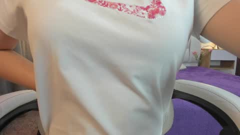 Megan Queen online show from April 7, 2026, 12:38 pm