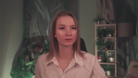 Snapshot of meganrodgers chatting on February 20, 2026, 6:19 pm megan online show from February 20, 2026, 6:19 pm