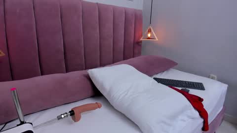 Megan  online show from January 29, 2025, 3:58 pm