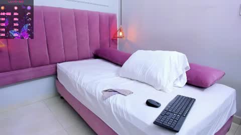 Snapshot of megansaenz_1 chatting on June 13, 2026, 7:23 pm Megan online show from June 13, 2026, 7:23 pm