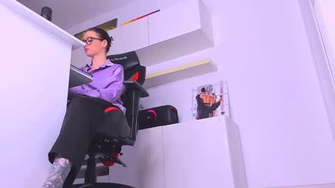 Snapshot of meganstones chatting on December 17, 2024, 9:49 pm Megan online show from December 17, 2024, 9:49 pm