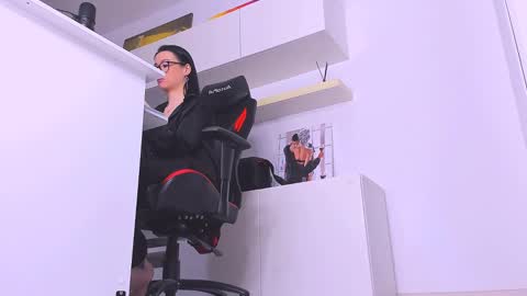 Snapshot of meganstones chatting on February 12, 2025, 7:24 pm Megan online show from February 12, 2025, 7:24 pm