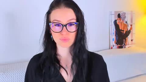 Megan online show from May 1, 2026, 7:40 pm