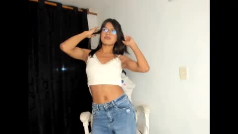 Snapshot of meganthompsonn chatting on May 20, 2026, 7:14 am Megan online show from May 20, 2026, 7:14 am