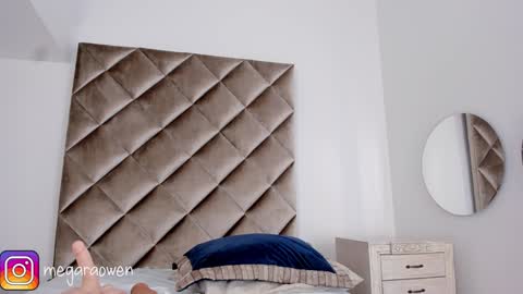 Snapshot of megaraowen_ chatting on December 14, 2024, 8:23 am M E G A R A online show from December 14, 2024, 8:23 am