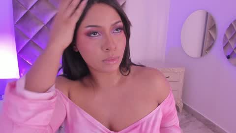 Snapshot of megaraowen_ chatting on January 19, 2025, 4:22 am M E G A R A online show from January 19, 2025, 4:22 am