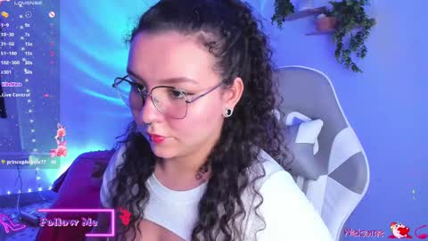   online show from October 4, 2025, 5:11 pm