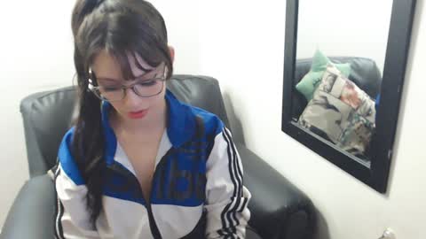 Snapshot of meghan_cherrys chatting on January 8, 2025, 2:35 am meghan online show from January 8, 2025, 2:35 am