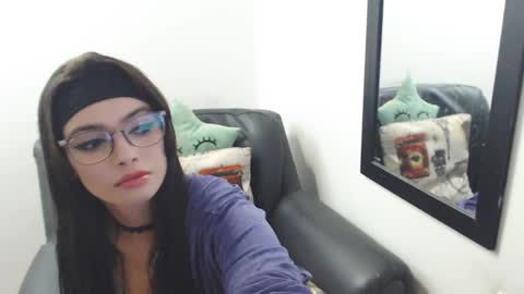 Snapshot of meghan_cherrys chatting on February 12, 2025, 6:51 am meghan online show from February 12, 2025, 6:51 am